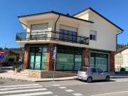 Locale in vendita di 913 m² in Viale del Marmo