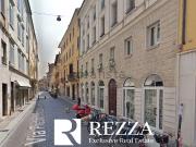 Locale in vendita di 925 m² in Via Pietro Fortunato Calvi