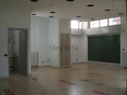 Locale in vendita di 92 m² in Via Achille Grandi, 134
