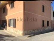 Locale in vendita di 93 m² in Via Cacace
