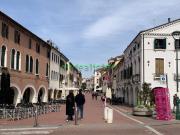 Locale in vendita di 93 m² in Via Torino