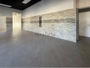 Locale in vendita di 93 m² in Viale Giuseppe Verdi, 4
