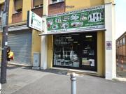Locale in vendita di 95 m² in Viale Antonio Fratti