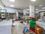 Locale in vendita di 97 m² in Viale Edoardo Jenner, 13