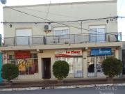 Locales + 2 departamentos céntricos, Alvear 1615, San José