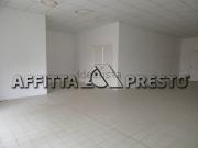 Locali o capannoni in affitto di 100 m²