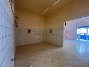 Locali o capannoni in vendita di 77 m² in Via Raffaele...