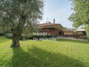 Località la Macchia 15 vani 330mq