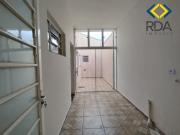 Localizada próxima de mercados, escolas, padarias e...