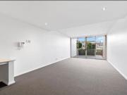 Located in the heart of Mascot, this stylish 2B2B duplex...