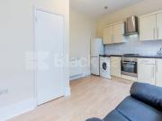 Located only a few minutes walk to Archway Station zone...