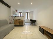 Location Appartement 1 pièce 21m² VILLENEUVE LA GUYARD 89340