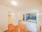 Location Appartement 1 pièce 36.41 m2 Paris 8ème