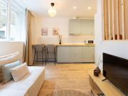 Location Appartement 2 pièces 27 m2 Paris 8ème