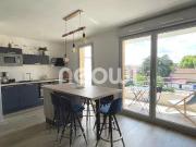 Location Appartement 2 pièces 46m² VILLEFRANCHE SUR...