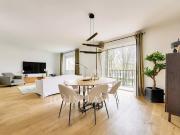 Location Appartement 3 pièces 115 m2 Paris 7ème