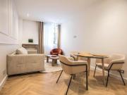 Location Appartement 3 pièces 55 m2 Paris 8ème