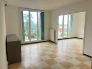 Location Appartement 3 pièces 66.1 m2 Nimes