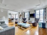 Location Appartement 3 pièces 85 m2 Paris 9ème