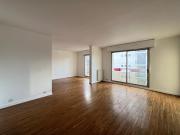 Location Appartement 3 pièces 97.03 m2 Paris 19ème