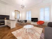 Location Appartement 4 pièces 122 m2 Paris 9ème
