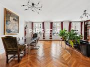 Location Appartement 4 pièces 134.32 m2 Paris 8ème