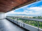Location Appartement 4 pièces 142.91 m2 Marseille 8ème