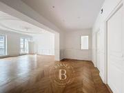 Location Appartement 4 pièces 153.49 m2 Paris 5ème