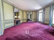 Location Appartement 4 pièces 176.38 m2 Paris 16ème