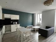 Location Appartement 4 pièces 77m² BORDEAUX 33800