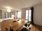 Location Appartement 4 pièces 78 m2 Paris 18ème