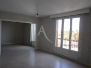 Location Appartement 4 pièces 93 m2 Fontenay le Comte