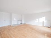 Location Appartement 4 pièces 95.11 m2 Courbevoie