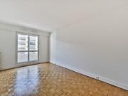 Location Appartement 4 pièces 95 m2 Paris 15ème