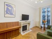 Location Appartement 5 pièces 110 m2 Paris 10ème