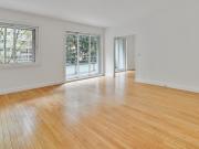 Location Appartement 5 pièces 121.12 m2 Paris 16ème