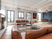 Location Appartement 5 pièces 125.44 m2 Paris 10ème