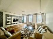 Location Appartement 5 pièces 170 m2 Paris 8ème