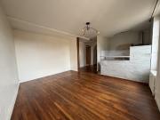 Location Appartement 5 pièces 84m² CHARLIEU 42190