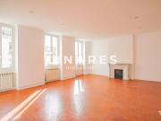 Location Appartement 6 pièces 176 m2 Marseille 8ème
