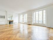 Location Appartement 6 pièces 182 m2 Paris 16ème