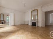 Location Appartement 6 pièces 198.47 m2 Paris 8ème