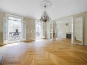 Location Appartement 6 pièces 200 m2 Paris 7ème