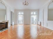 Location Appartement 6 pièces 207.1 m2 Paris 8ème