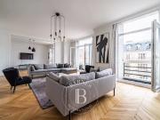 Location Appartement 6 pièces 227.71 m2 Paris 7ème