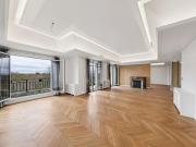 Location Appartement 6 pièces 236 m2 Paris 16ème
