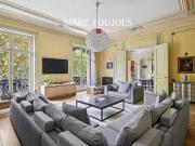 Location Appartement 6 pièces 245 m2 Paris 8ème