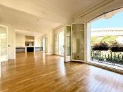 Location Appartement 7 pièces 209 m2 Paris 16ème
