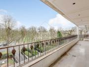 Location Appartement 7 pièces 228 m2 Paris 16ème