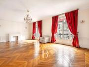 Location Appartement 7 pièces 242.77 m2 Paris 16ème